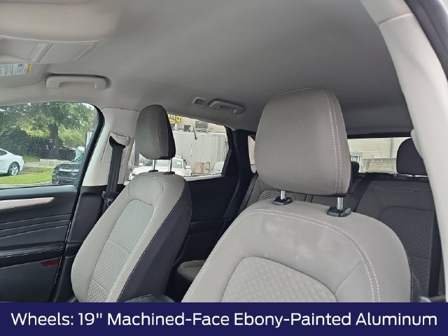 Certified 2022 Ford Escape SE w/ SE Sport Appearance Package FWD image 17
