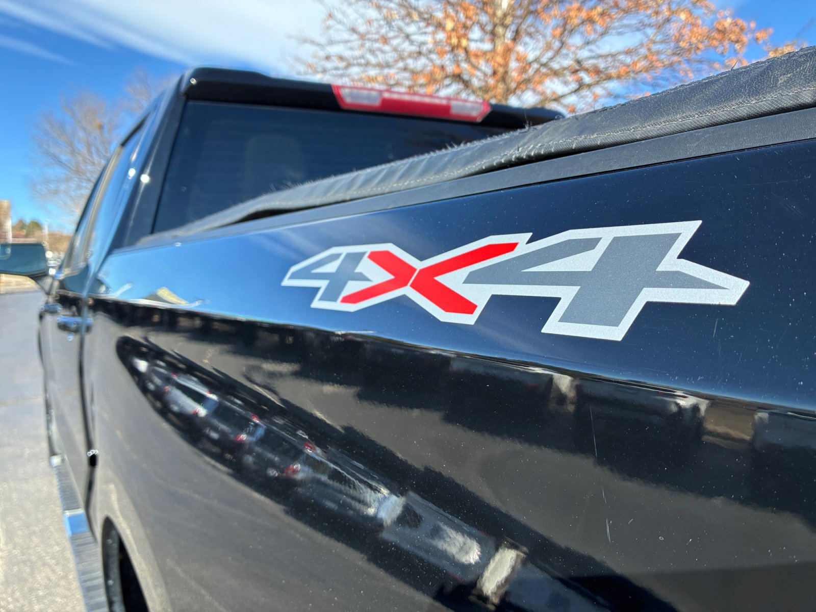 Used 2022 Chevrolet Silverado 1500 LT image 24