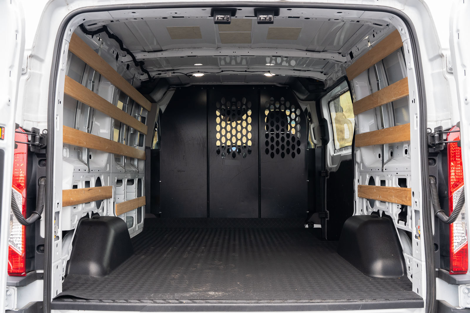 Certified 2025 Ford Transit 250 Low Roof w/ Exterior Upgrade Package RWD image 17
