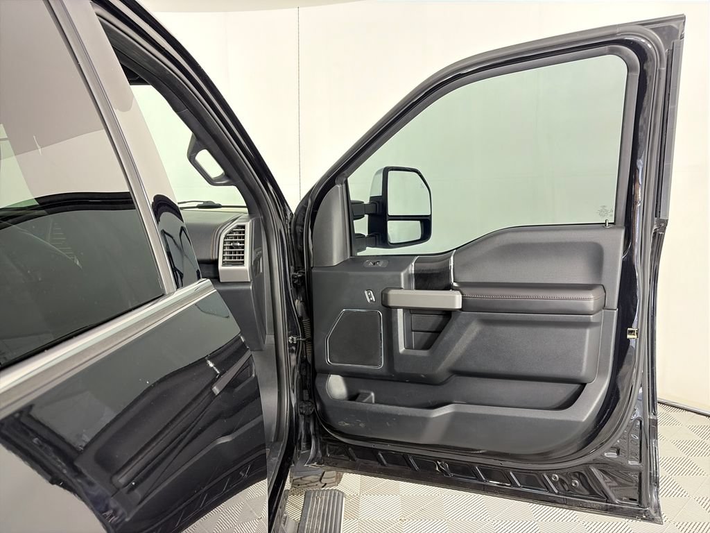 Certified 2020 Ford F150 Platinum w/ Equipment Group 701A Luxury AWD/4WD image 31