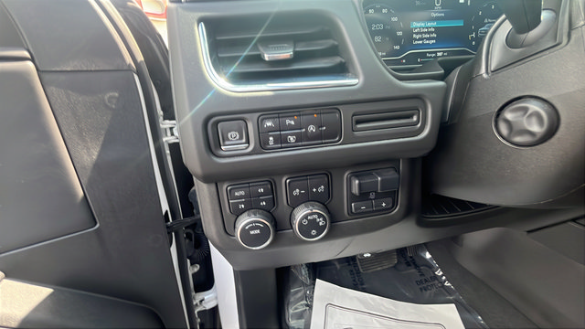 Used 2023 Chevrolet Tahoe LT w/ Luxury Package AWD/4WD image 11
