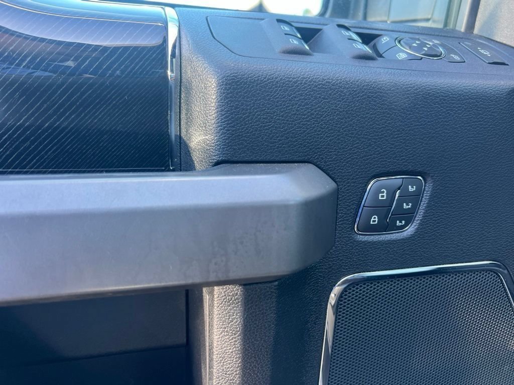 Certified 2021 Ford F350 Platinum AWD/4WD image 15