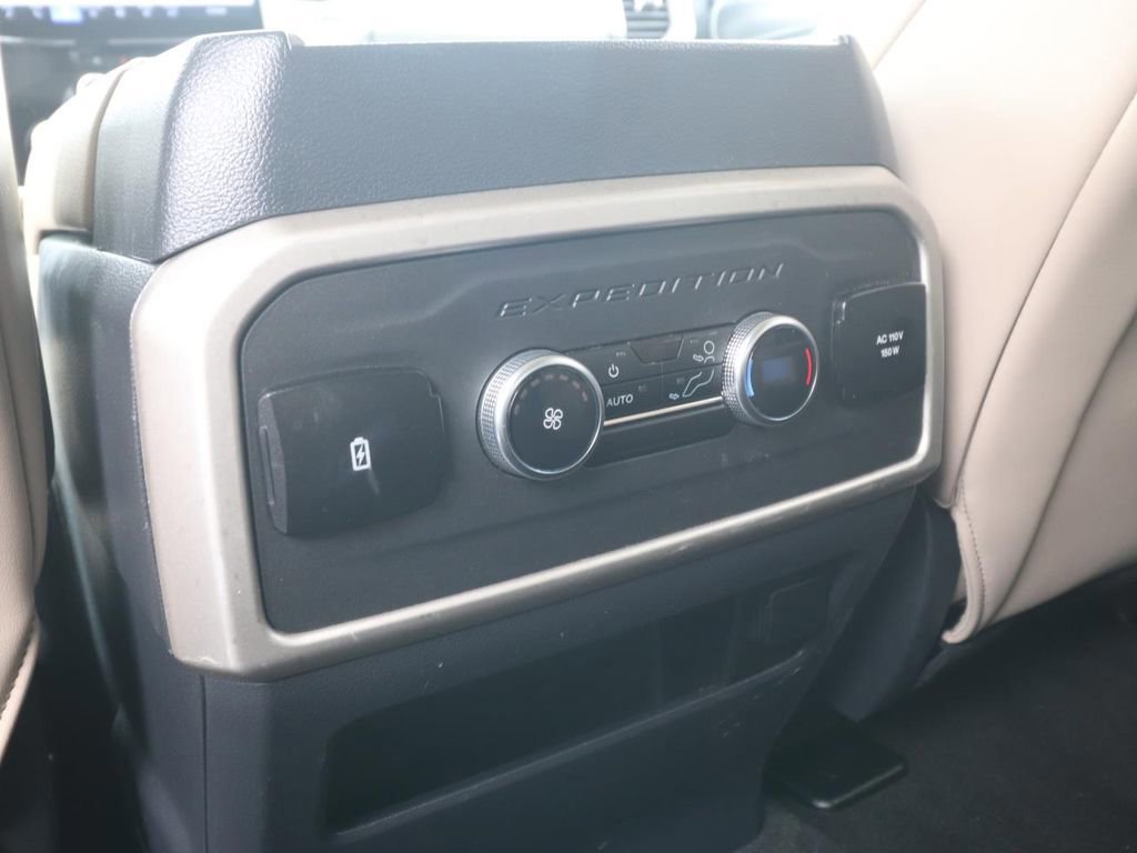 Certified 2024 Ford Expedition XLT image 14