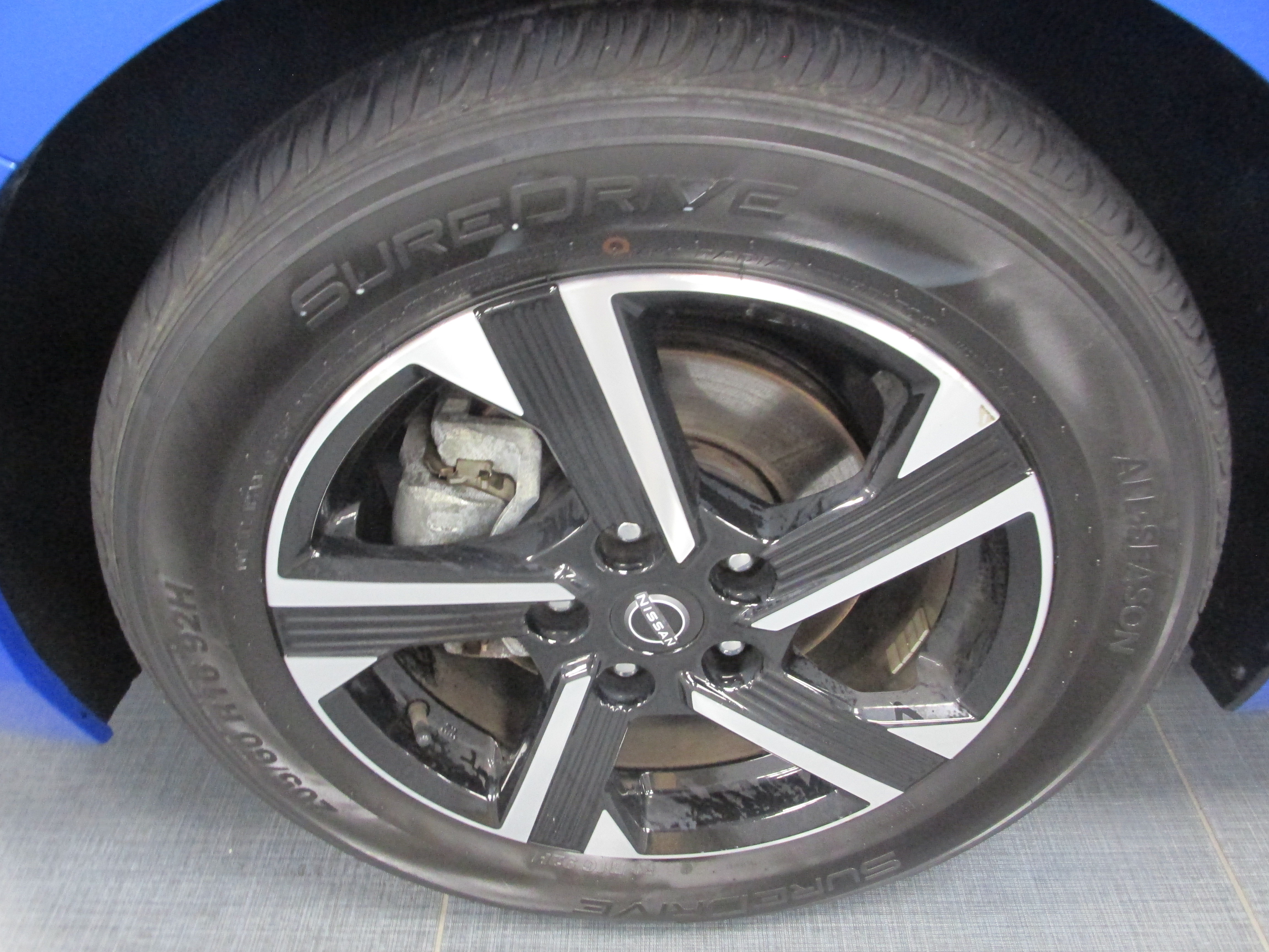 Used 2024 Nissan Sentra SV FWD image 14
