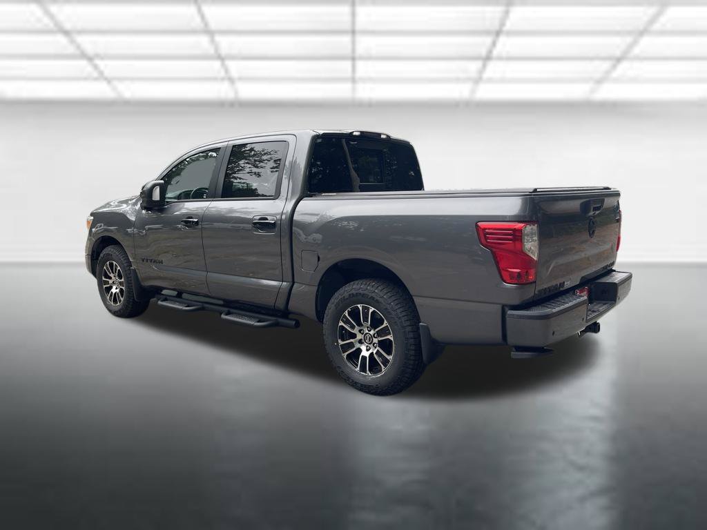 Used 2021 Nissan Titan SV w/ SV Convenience Package AWD/4WD image 30