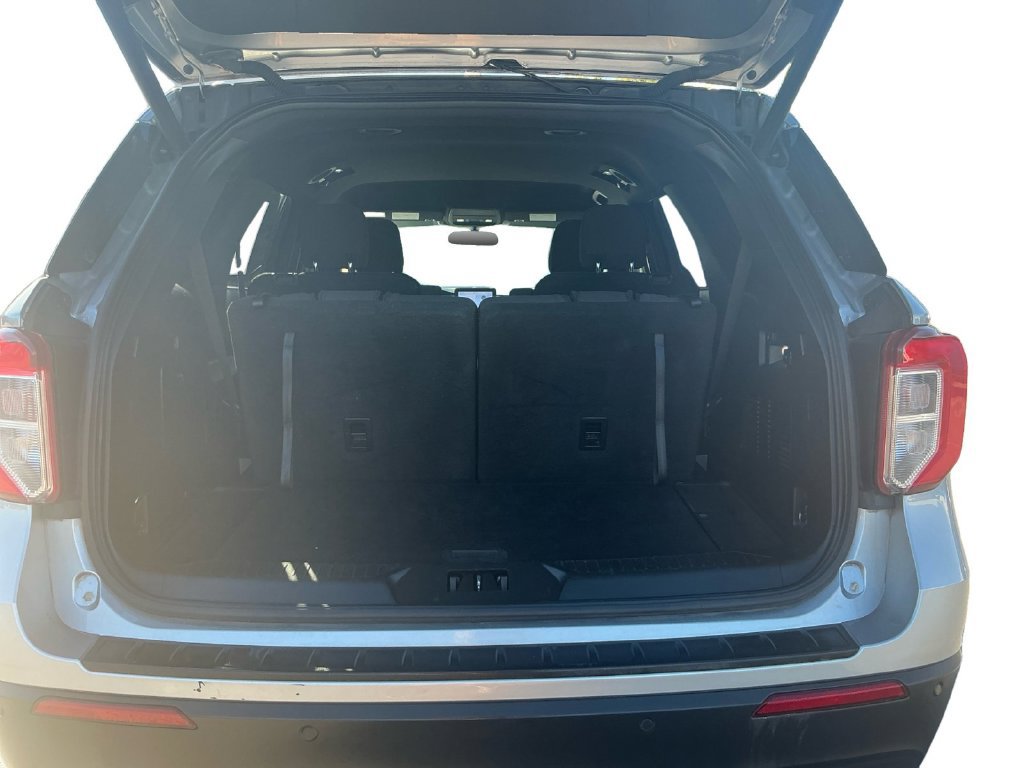 Certified 2020 Ford Explorer XLT RWD image 24