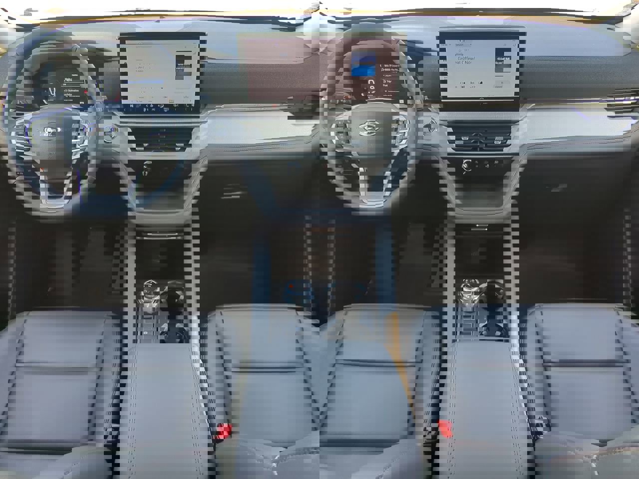 Certified 2025 Ford Explorer Active w/ Active Comfort Package image 13