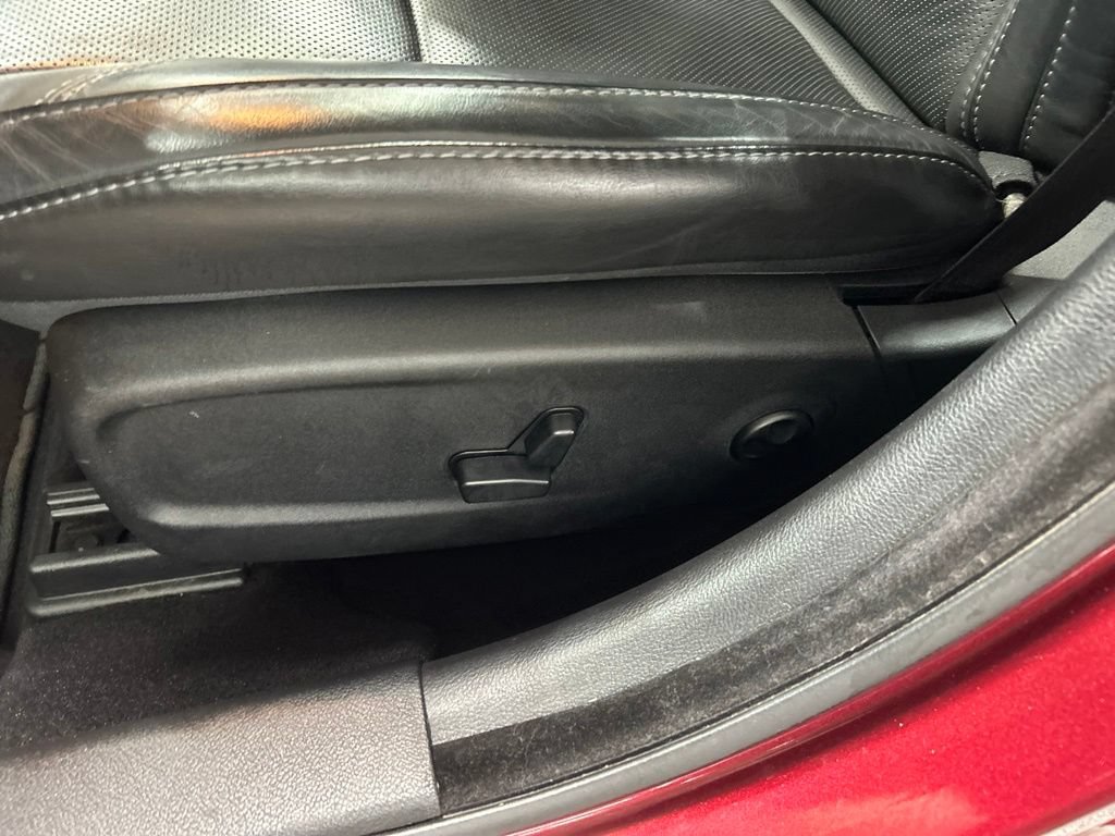 Used 2019 Dodge Charger SXT w/ Plus Group AWD/4WD image 12