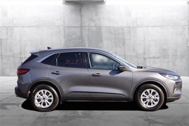 Certified 2023 Ford Escape Active image 3