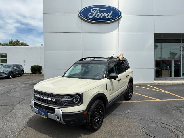 Certified 2025 Ford Bronco Sport Badlands AWD/4WD image 2