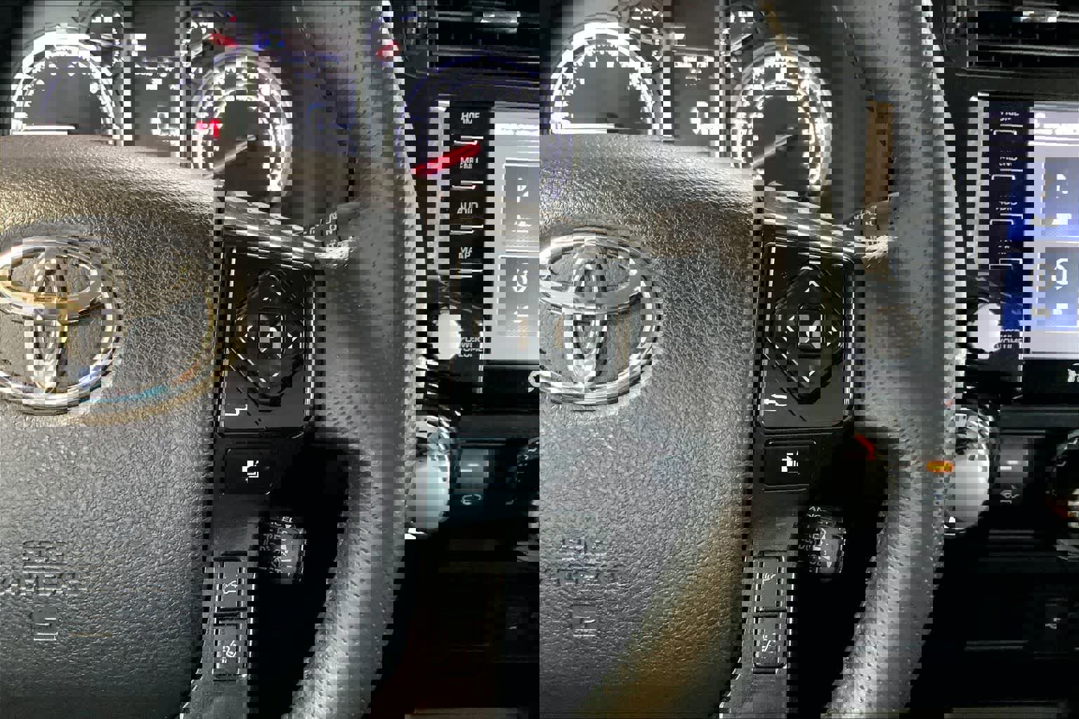 Used 2024 Toyota 4Runner TRD Off-Road image 25