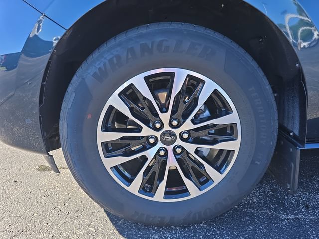 Certified 2025 Ford Expedition Max Platinum AWD/4WD image 17