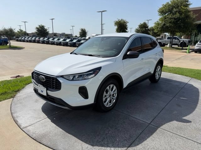 Certified 2024 Ford Escape Active FWD image 3