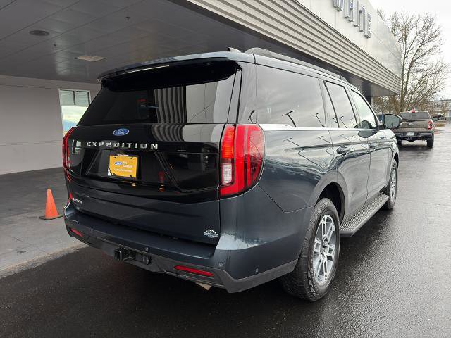 Certified 2025 Ford Expedition Active image 4