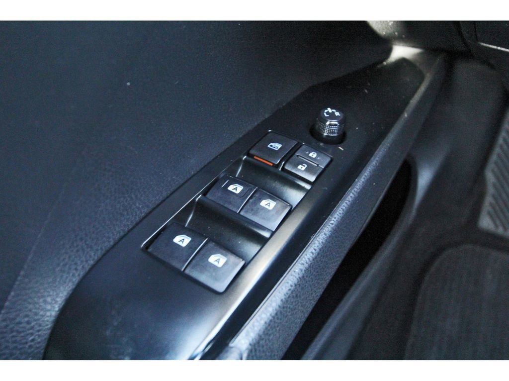 Used 2018 Toyota Camry L image 21