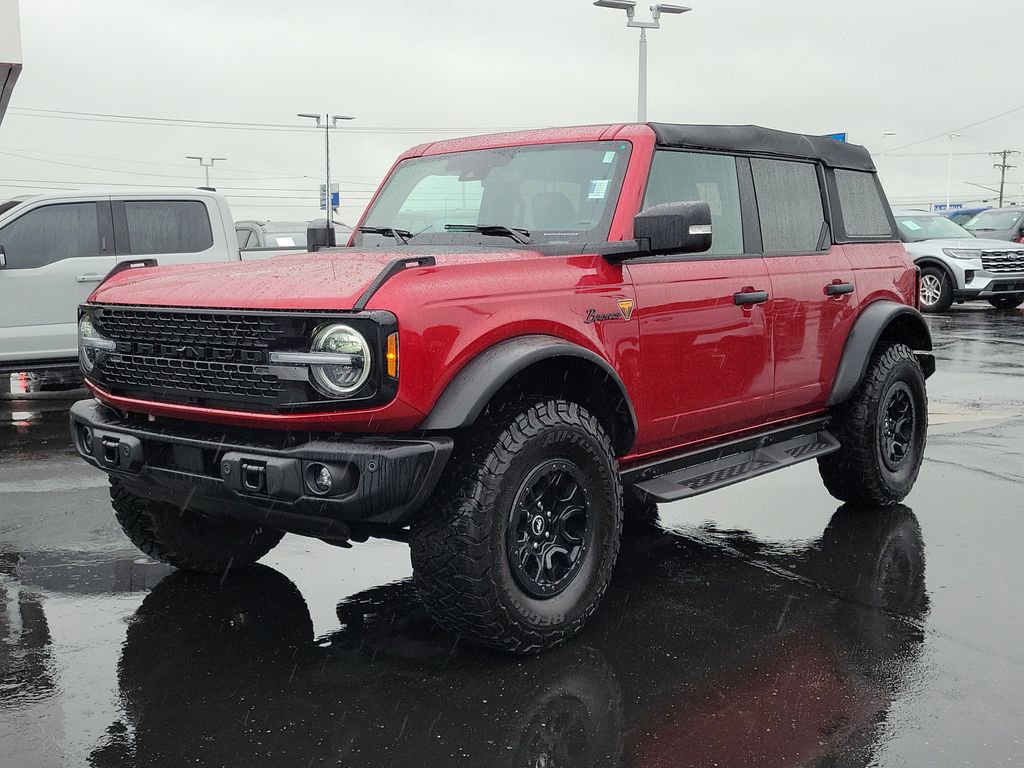 Certified 2025 Ford Bronco Badlands w/ Sasquatch Package AWD/4WD image 8