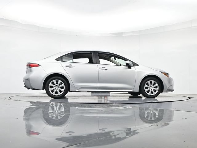 Used 2024 Toyota Corolla LE FWD image 34