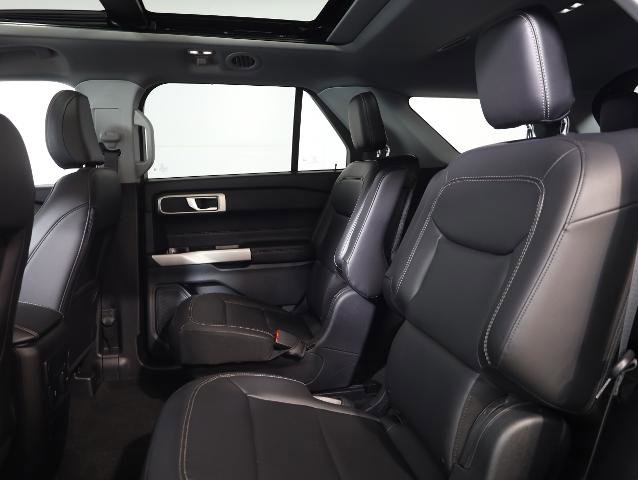 Certified 2023 Ford Explorer XLT w/ Equipment Group 202A image 9