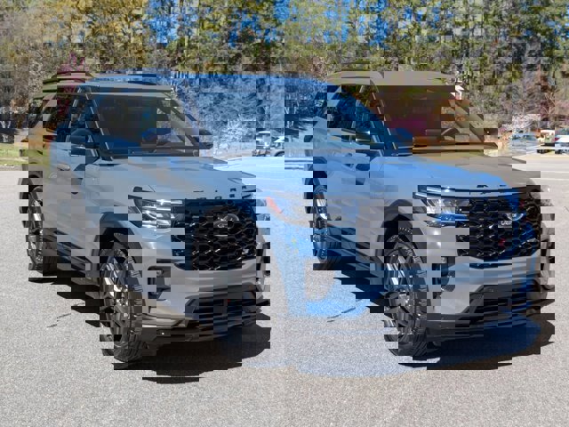 Certified 2025 Ford Explorer ST image 7