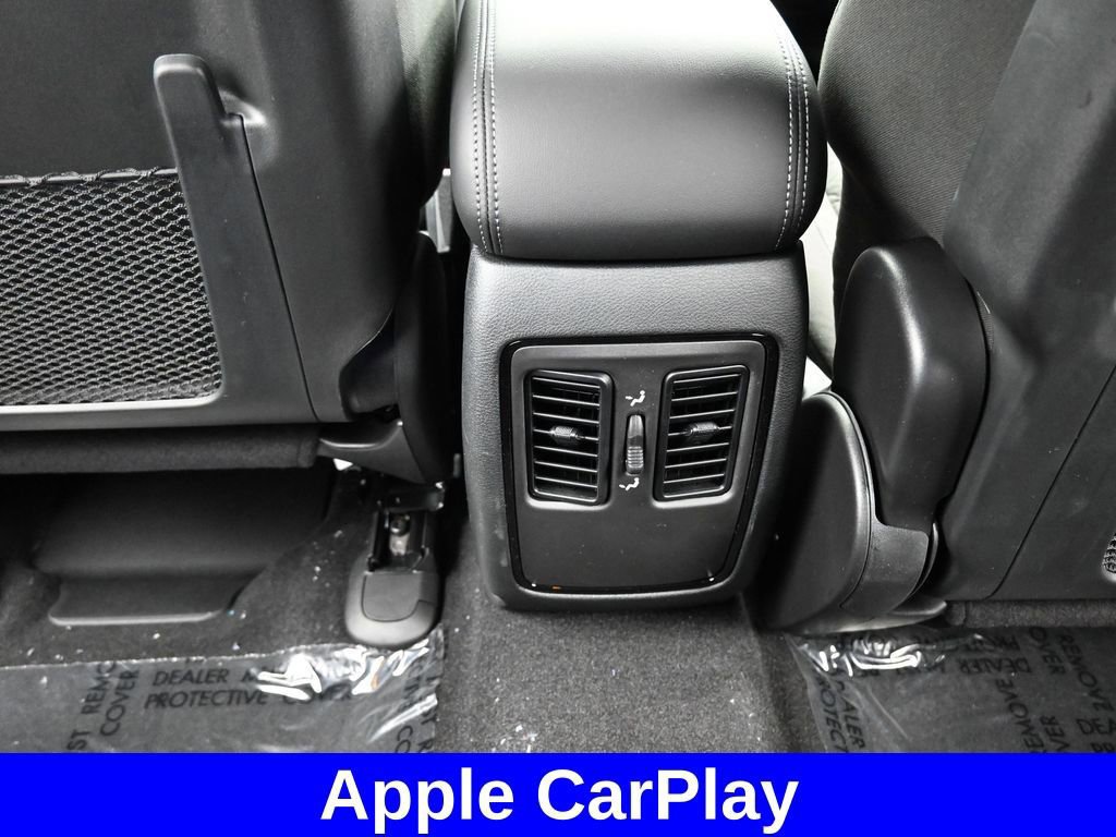 Used 2024 Dodge Durango SXT w/ 3rd Row Seating Group image 41