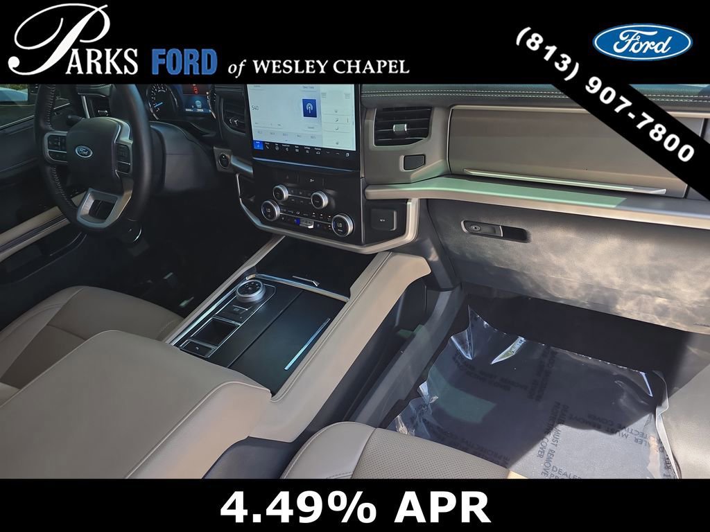 Certified 2023 Ford Expedition XLT image 10