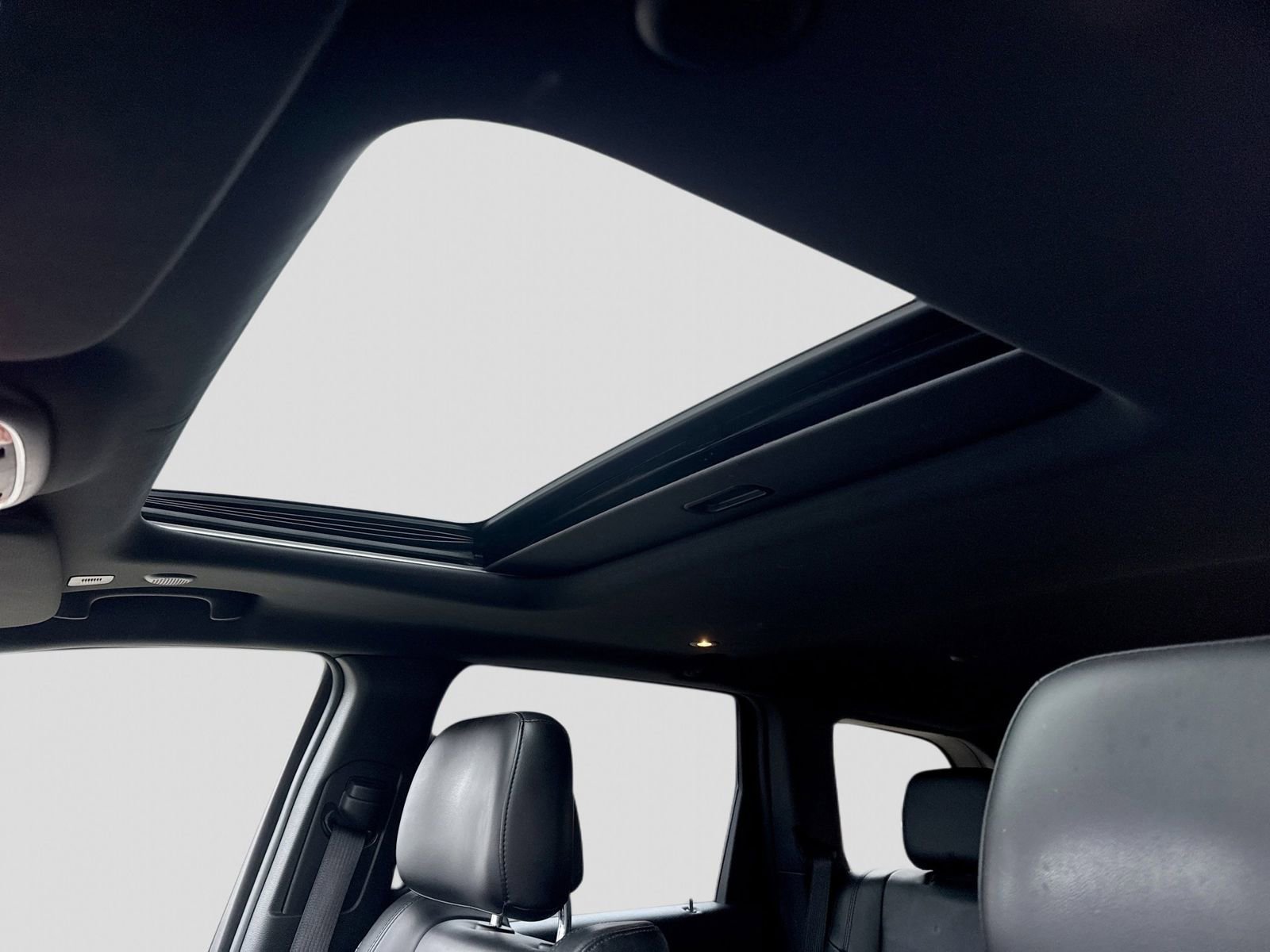 Used 2022 Jeep Grand Cherokee Altitude image 20