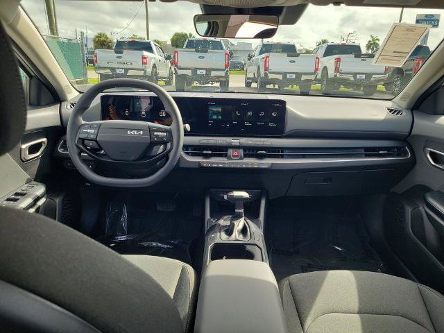 Used 2025 Kia K4 FWD image 13
