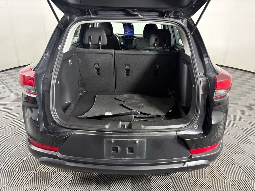 Used 2023 Chevrolet TrailBlazer LS image 28