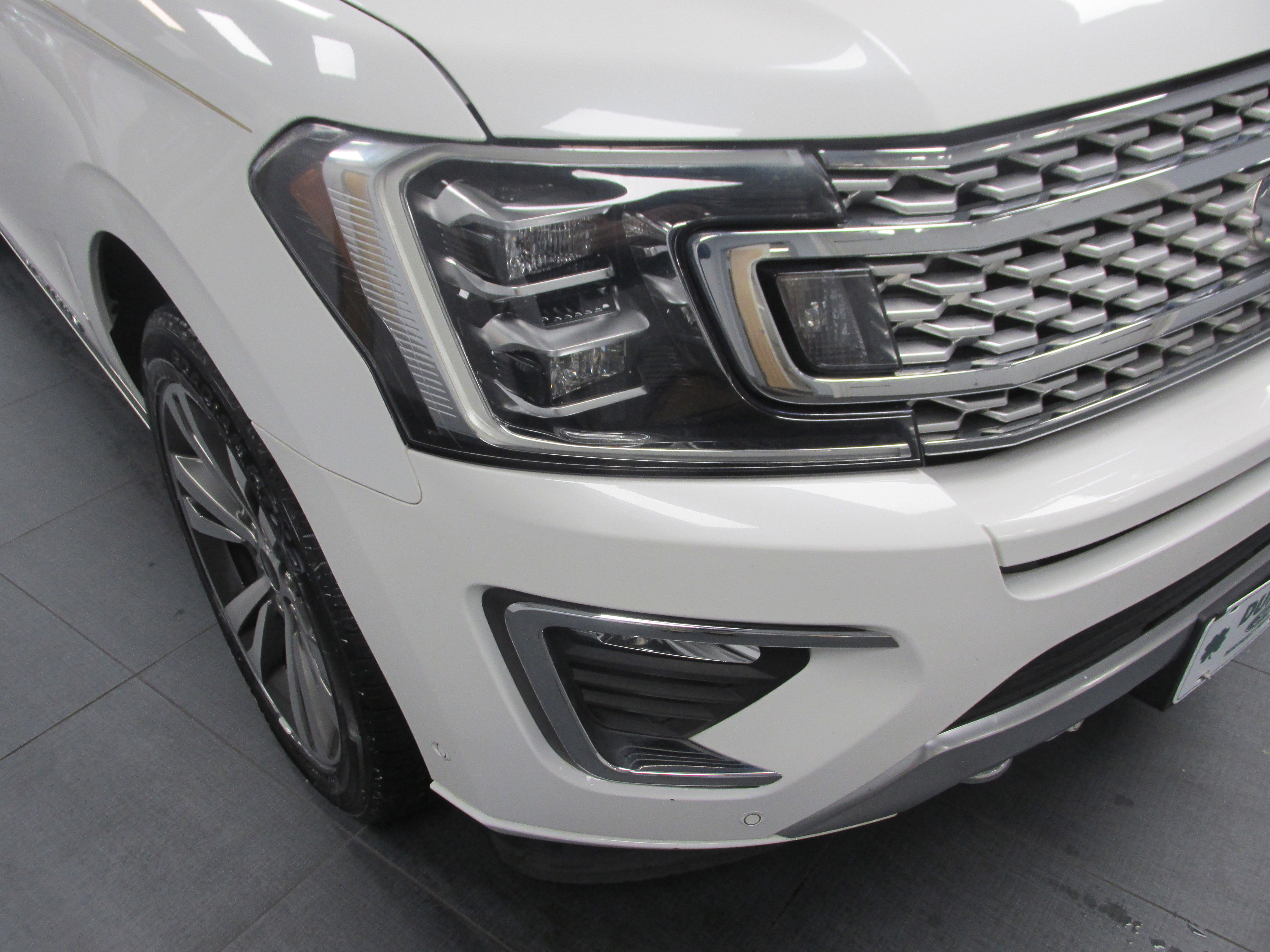Certified 2020 Ford Expedition Max Platinum image 9