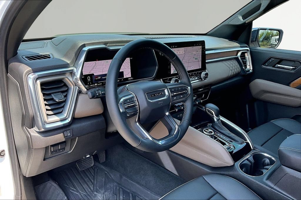 Used 2024 GMC Canyon Denali AWD/4WD image 14