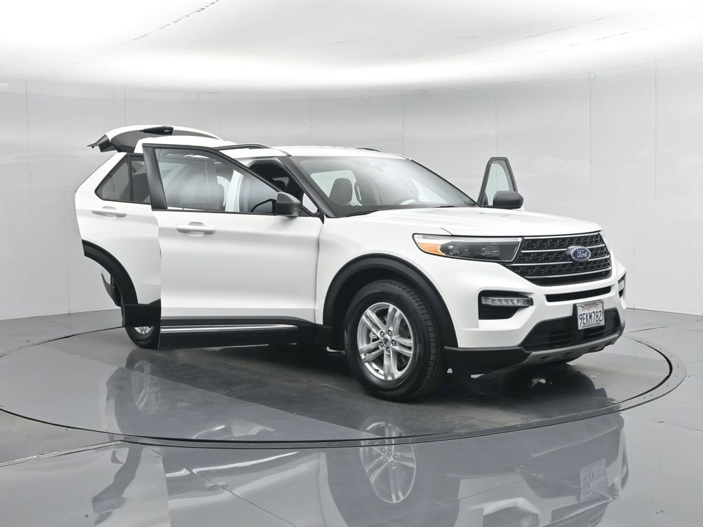 Certified 2023 Ford Explorer XLT w/ Equipment Group 202A image 39