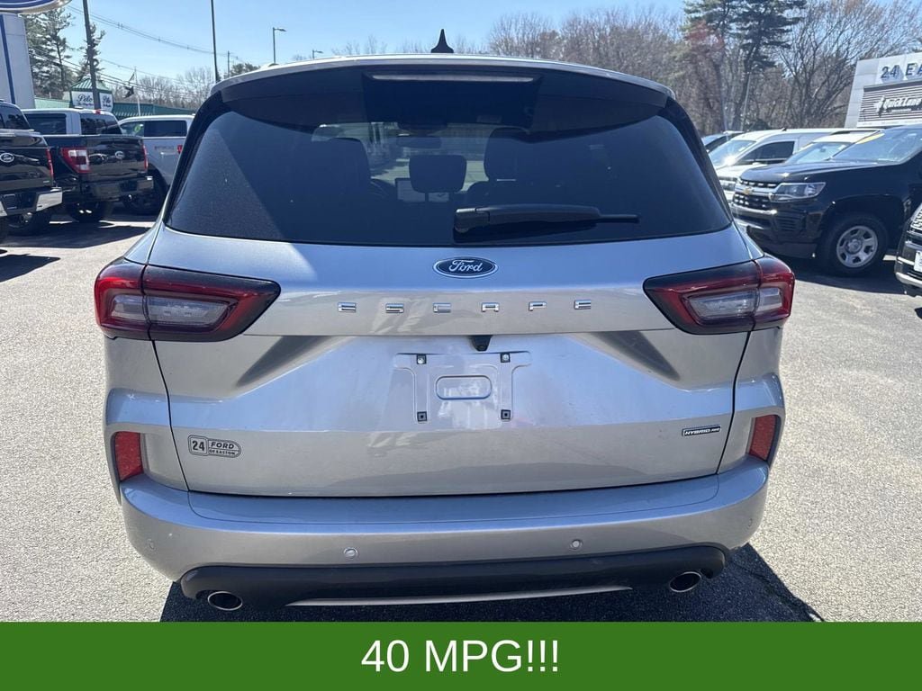 Certified 2023 Ford Escape ST-Line Elite w/ Premium Technology Package AWD/4WD image 4