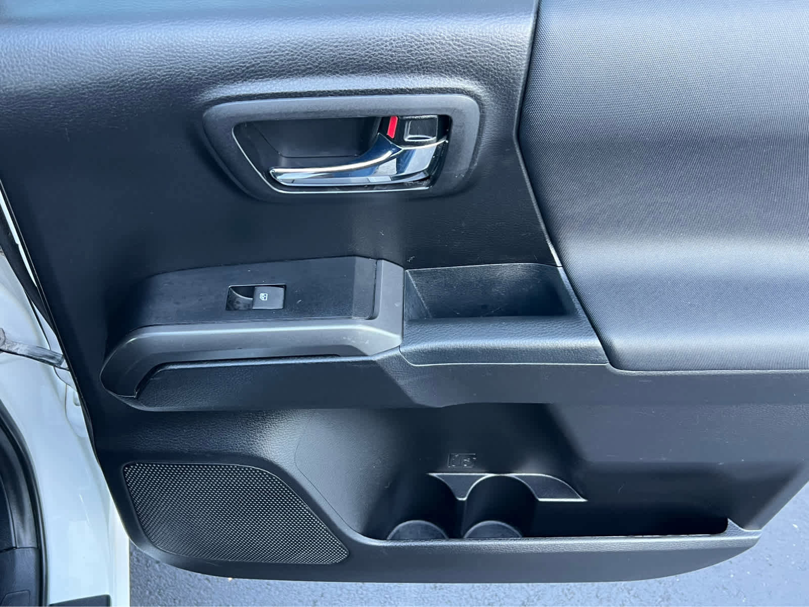 Used 2019 Toyota Tacoma TRD Sport w/ Technology Package AWD/4WD image 21