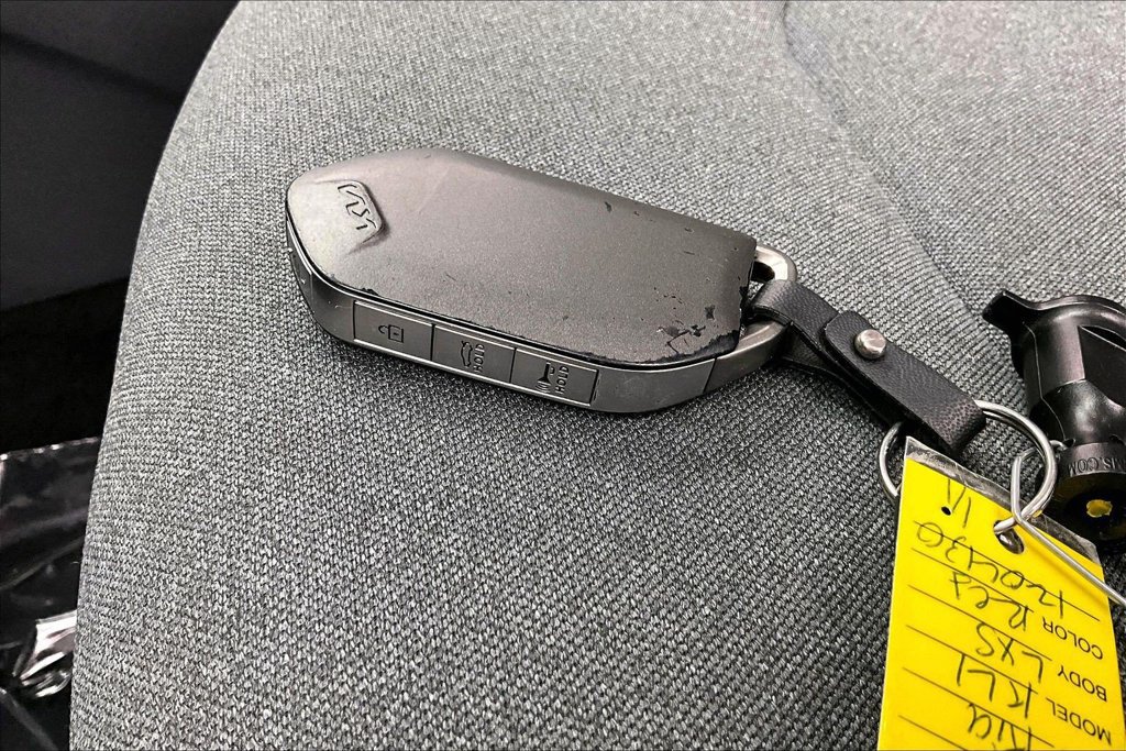 Used 2025 Kia K4 FWD image 11