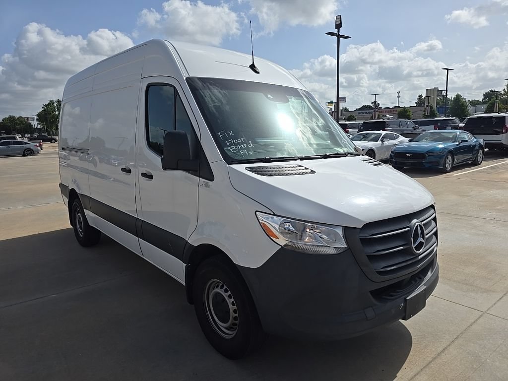 Used 2024 Mercedes-Benz Sprinter 2500 image 17