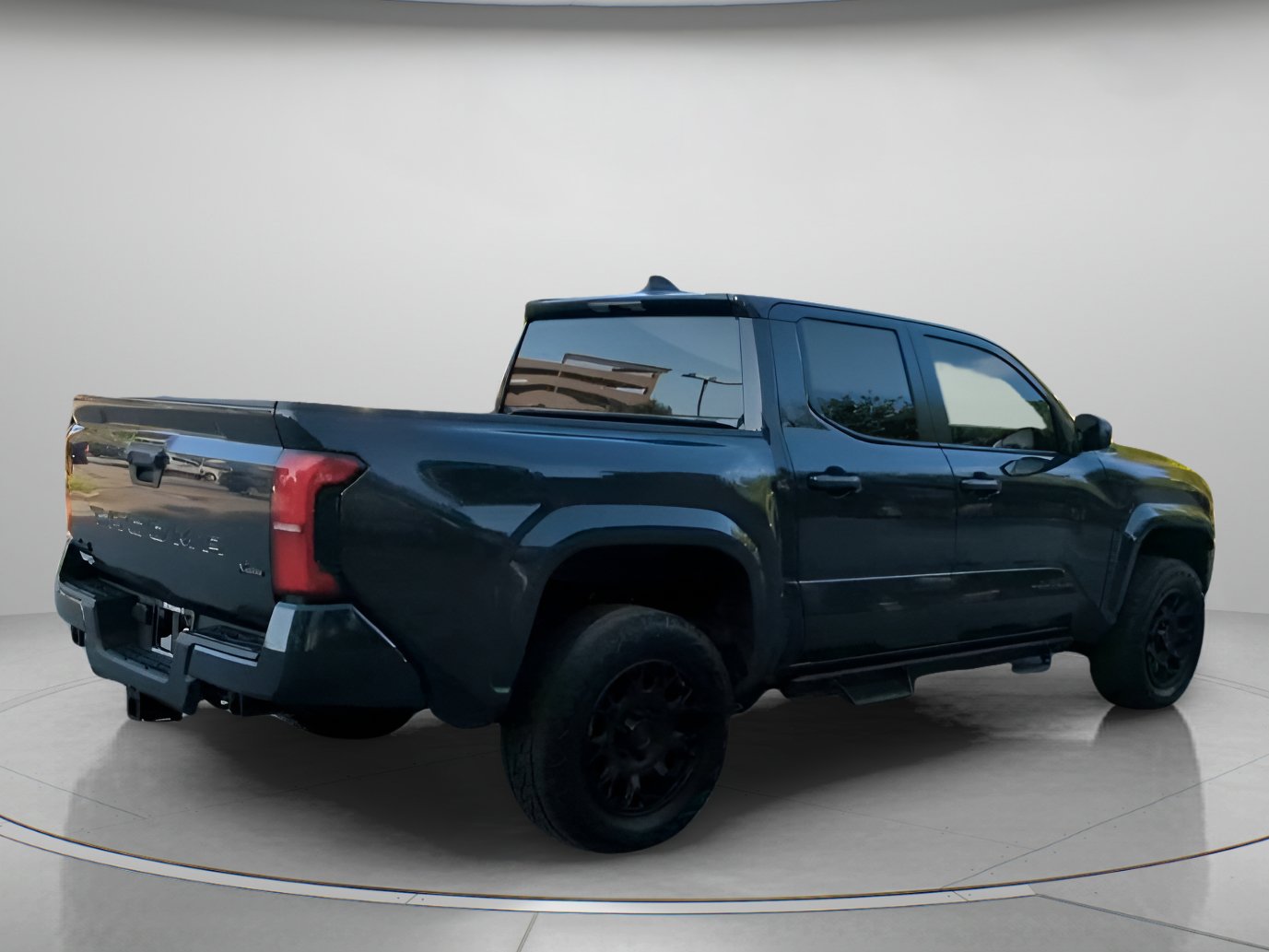 Used 2025 Toyota Tacoma SR5 AWD/4WD image 28