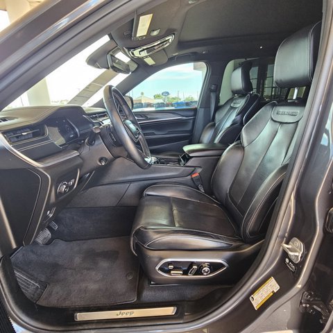 Used 2021 Jeep Grand Cherokee L Overland w/ Luxury Tech Group IV image 13