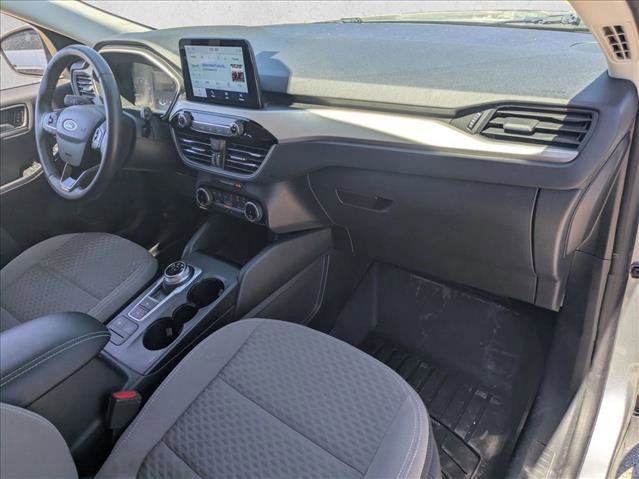Certified 2022 Ford Escape SE w/ SE Sport Appearance Package image 17