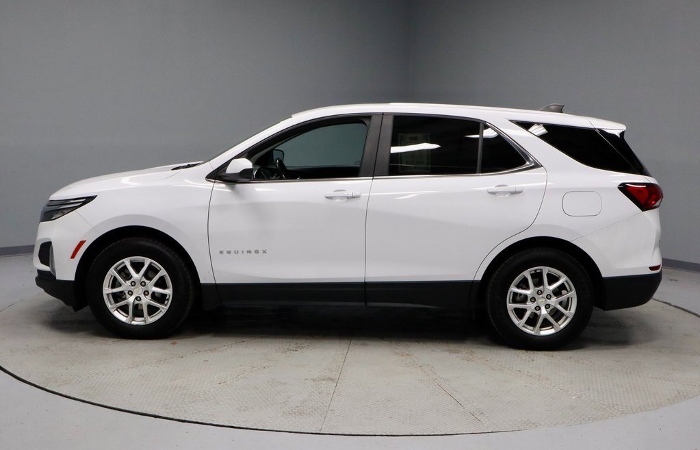 Used 2022 Chevrolet Equinox LT w/ Driver Convenience Package image 9