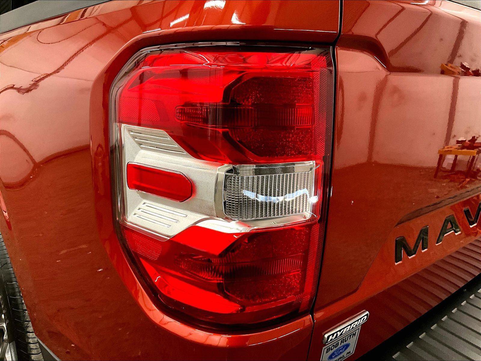 Certified 2022 Ford Maverick XLT FWD image 28