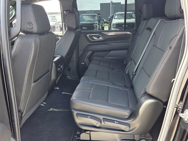 Used 2023 Chevrolet Suburban RST w/ Sport Performance Package AWD/4WD image 13