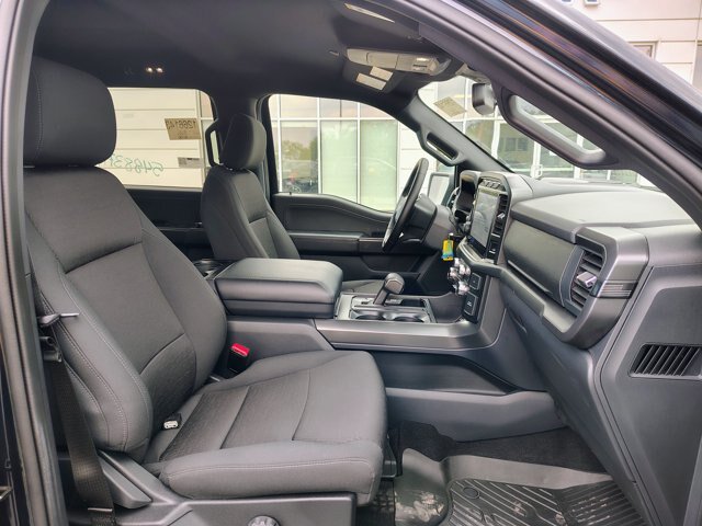 Certified 2024 Ford F150 XLT w/ XLT Black Appearance Package AWD/4WD image 15