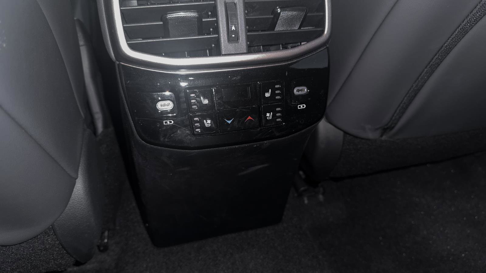 Used 2024 Lexus RX 500h F Sport image 12