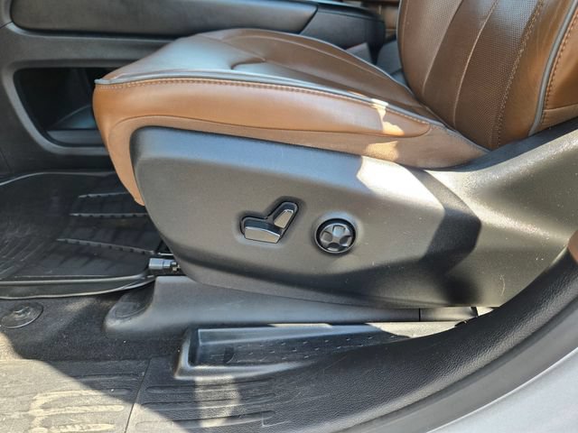 Used 2021 Chrysler Pacifica Limited w/ Premium & Safety Sphere Group AWD/4WD image 12