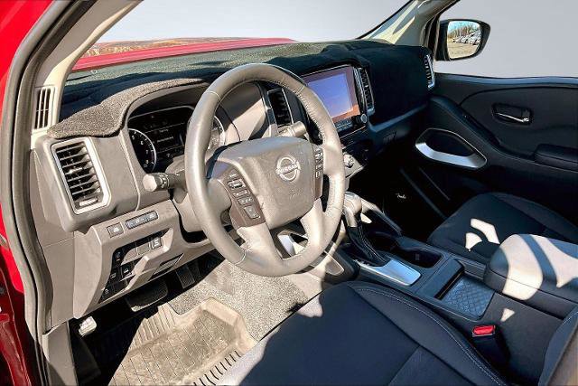 Used 2024 Nissan Frontier SV w/ SV Convenience Package image 17
