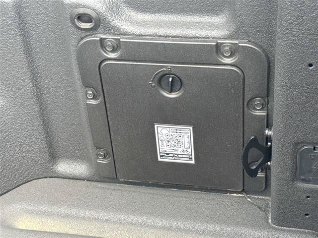 Certified 2025 Ford Maverick Lobo AWD/4WD image 12