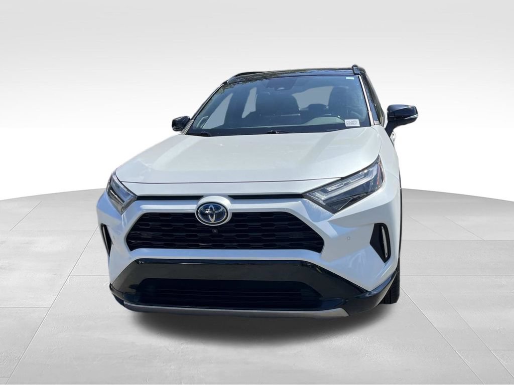 Used 2023 Toyota RAV4 XSE AWD/4WD image 10