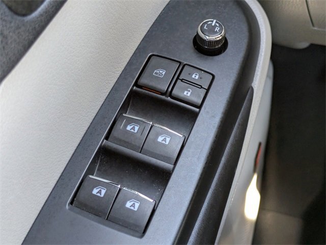 Used 2019 Toyota Highlander Limited image 24