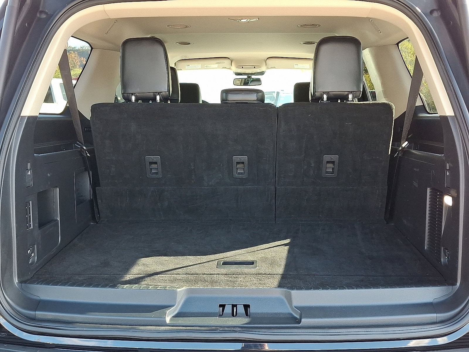 Certified 2024 Ford Expedition Max XLT image 30