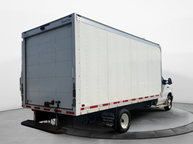 Certified 2022 Ford E-350 and Econoline 350 Super Duty w/ Power Windows & Locks Group RWD image 5